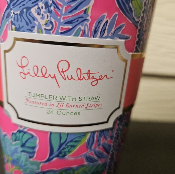 Lily Pulitzer tumbler - Picture 3 of 3